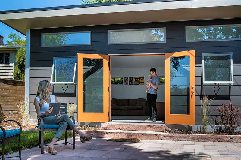 A contemporary Accessory Dwelling Unit (ADU) from Studio Shed featuring Marvin Essential windows.