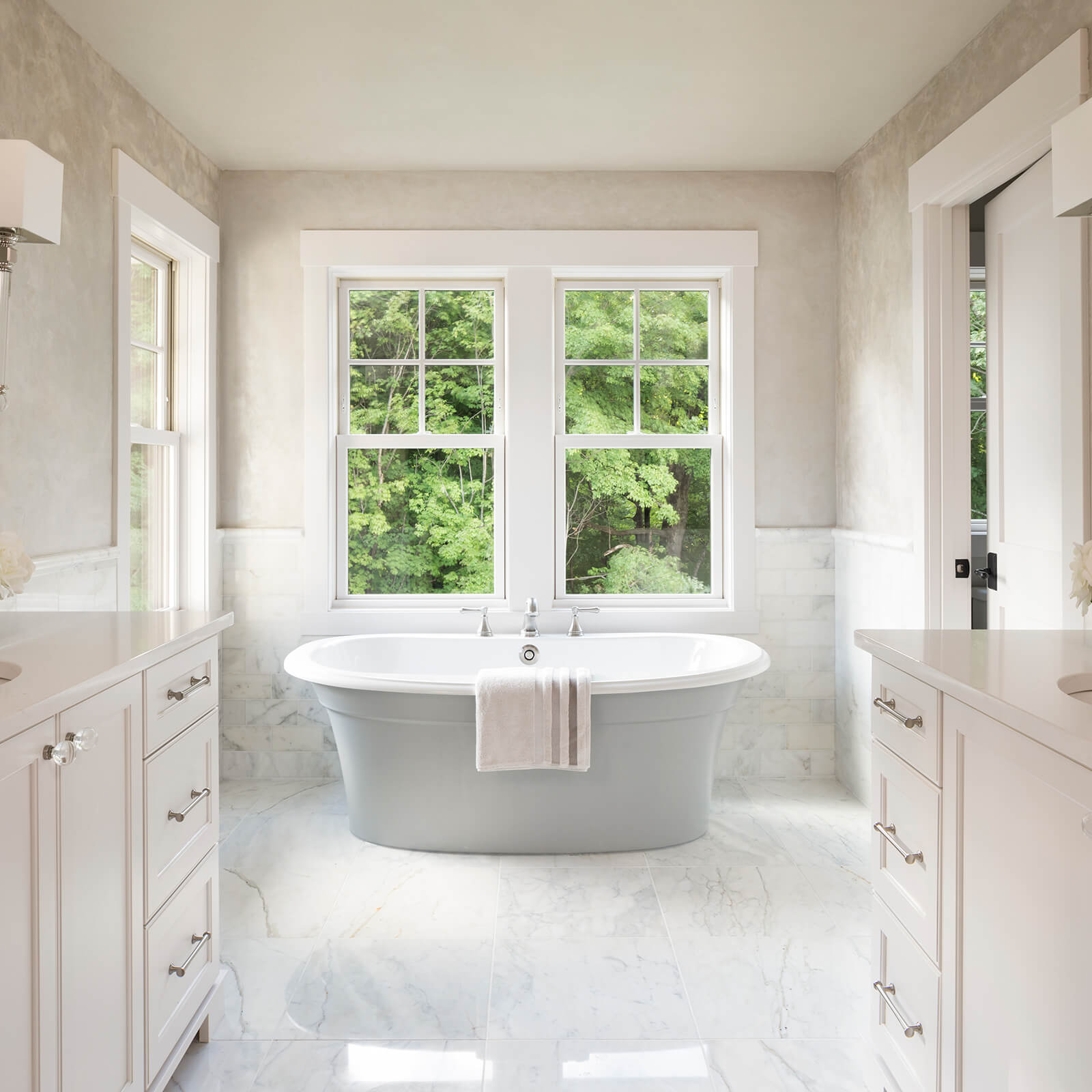 Large bathroom with Marvin Elevate Double Hung Windows