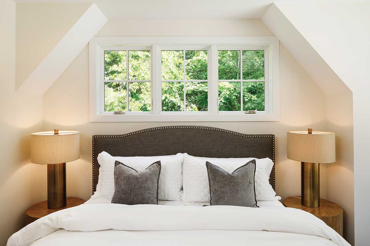 Bedroom with Marvin Elevate Casement and Direct Glaze windows