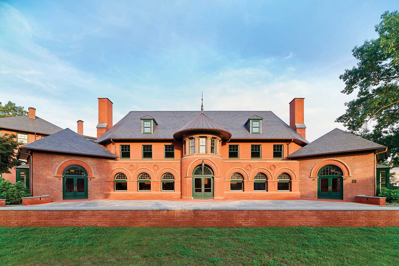 The exterior of the Lawrenceville School dining hall features Marvin Ultimate Casement windows and Marvin Ultimate Double Hung windows and includes historic details to match the rest of the campus. 