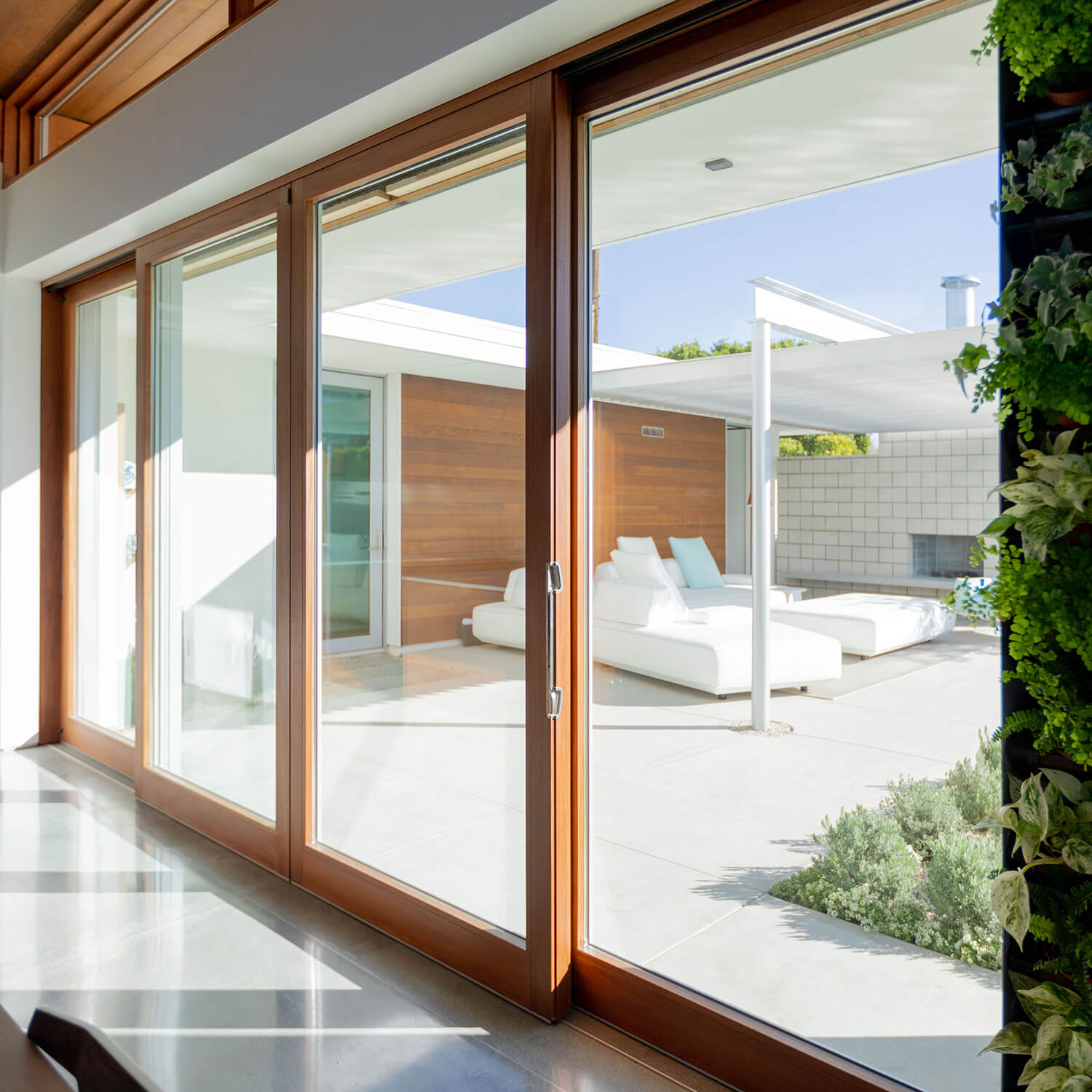 Marvin Ultimate Lift and Slide Doors in the Axiom Desert House by Turkel Design.